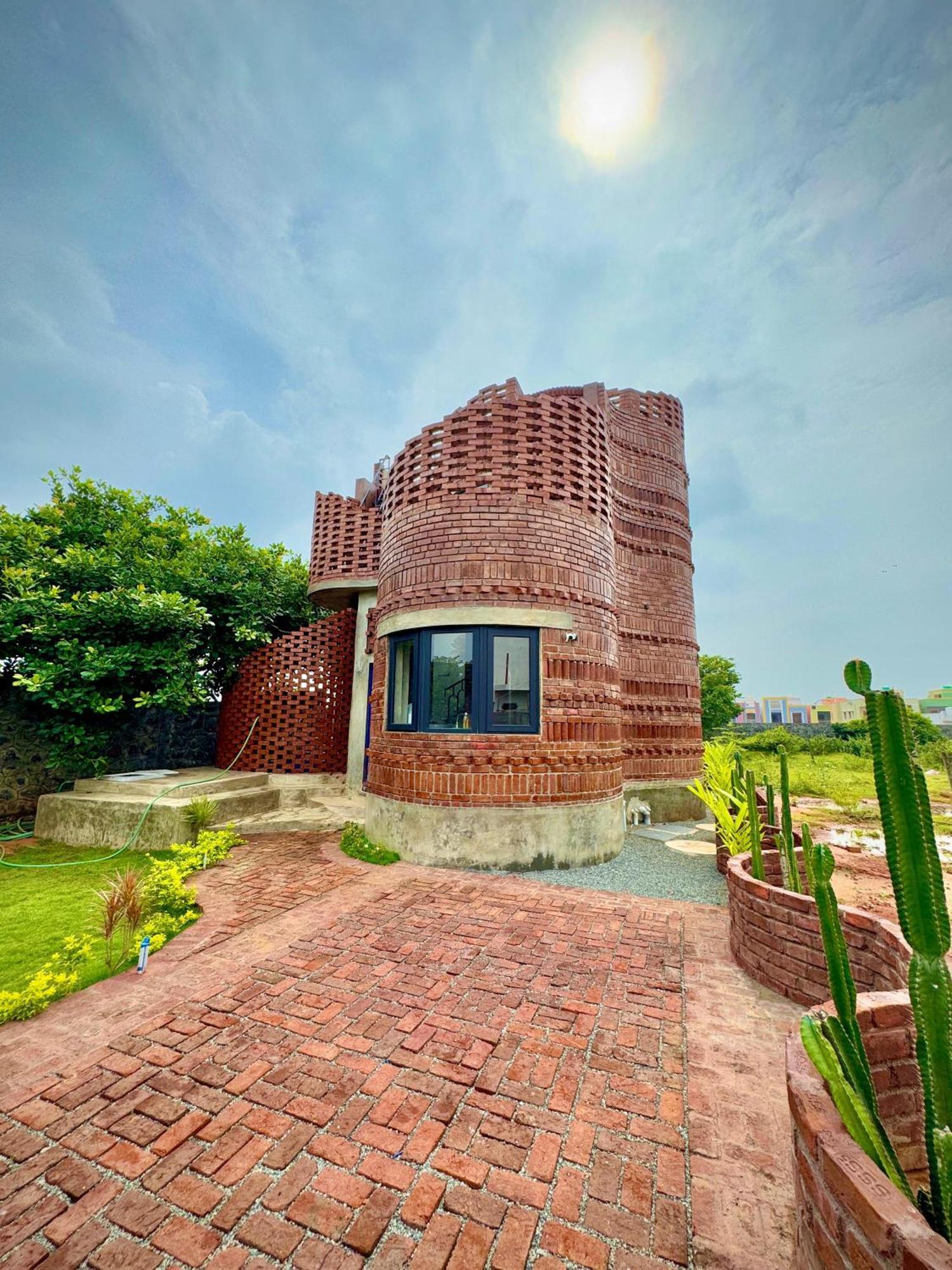 Pool Villa-House Of The Dancing Cactus Pondicherry Exterior photo